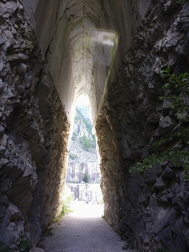 naincamerapasso-del-vestito-m15